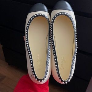 Chanel Ballerina Pearl Flats size 38